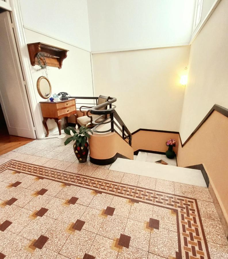 Zeta'S Vintage Garden House Villa Sparta Esterno foto